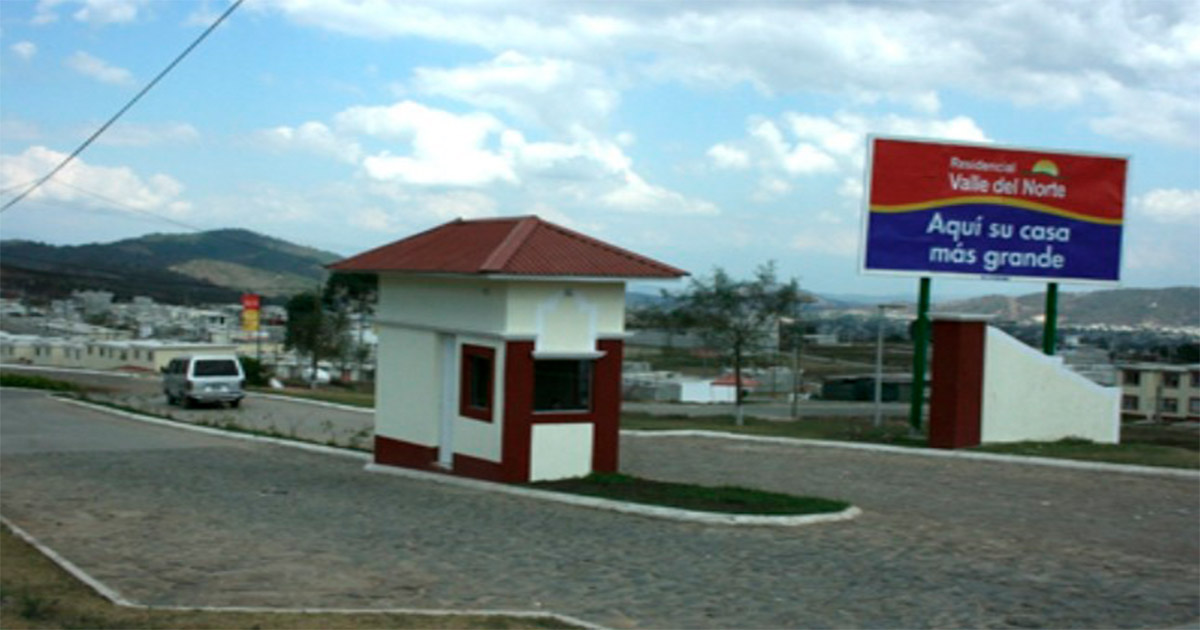 Venta de Casa o Casas, Terrenos, Propiedades, Apartamentos, Inmuebles en Guatemala, zona 11, zona 7, zona 2, zona 18, zona 16, Mixco, Carretera Al Salvador, Fraijanes, Santa Catarina Pinula, Antigua Guatemala, Villa Nueva, Villa Canales, San Miguel Petapa - Venta o Alquiler de Casas En Guatemala