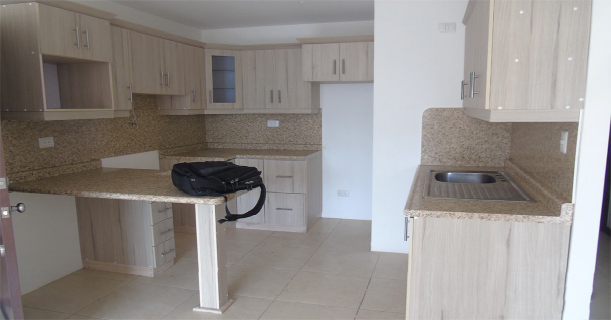 Venta de Casa o Casas, Terrenos, Propiedades, Apartamentos, Inmuebles en Guatemala, zona 11, zona 7, zona 2, zona 18, zona 16, Mixco, Carretera Al Salvador, Fraijanes, Santa Catarina Pinula, Antigua Guatemala, Villa Nueva, Villa Canales, San Miguel Petapa - Venta o Alquiler de Casas En Guatemala